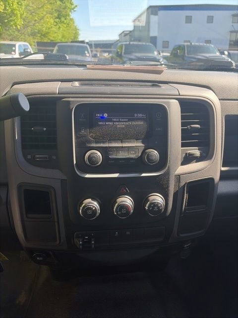 Used 2017 RAM 2500 Tradesman w/ Chrome Appearance Group image 17