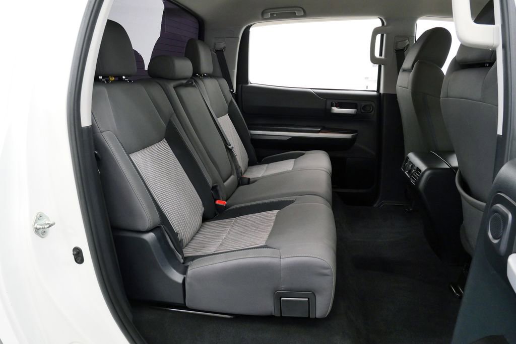 Used 2017 Toyota Tundra SR5 w/ SR5 Upgrade Package image 18