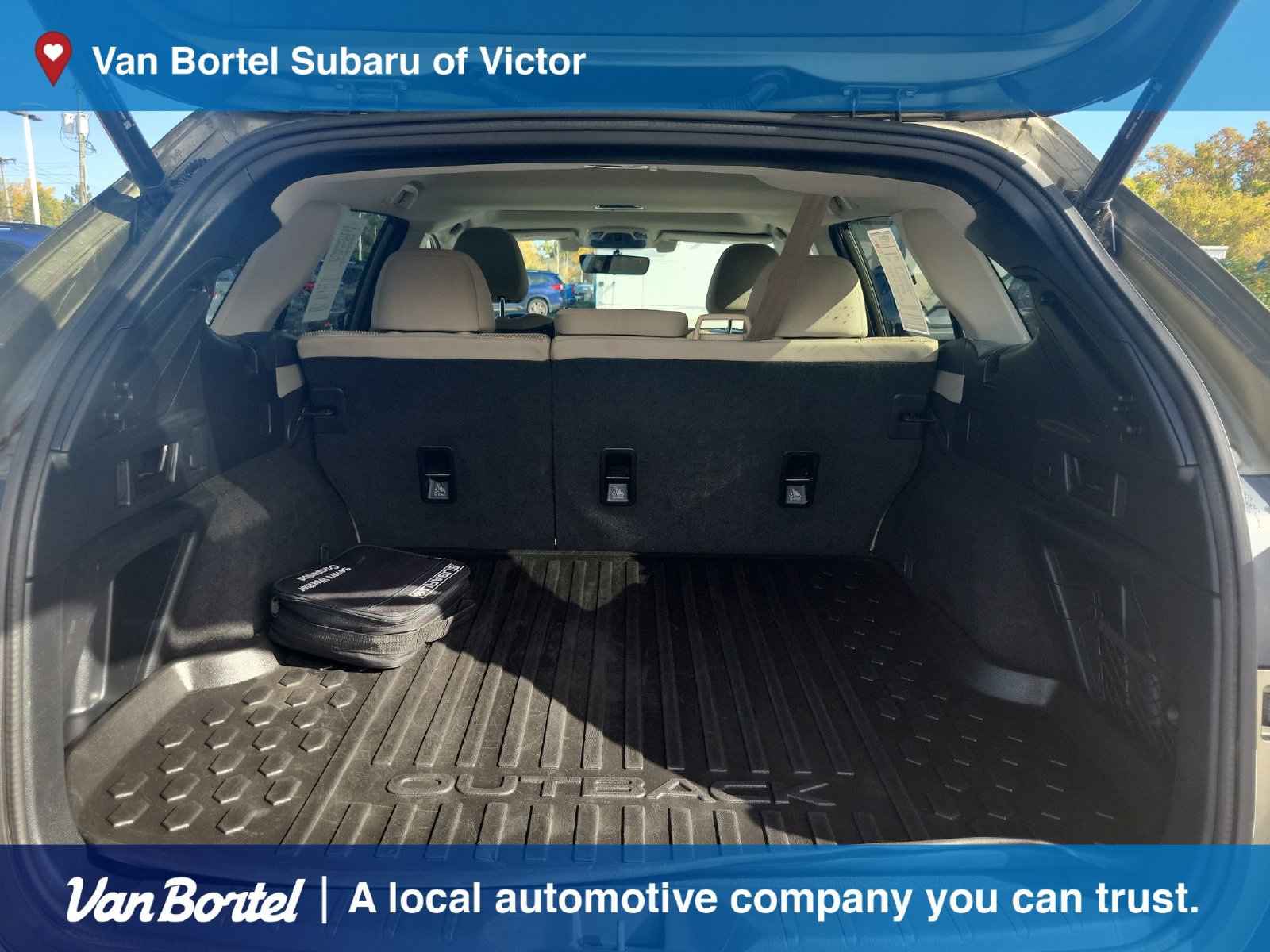 Used 2022 Subaru Outback Premium AWD/4WD image 25