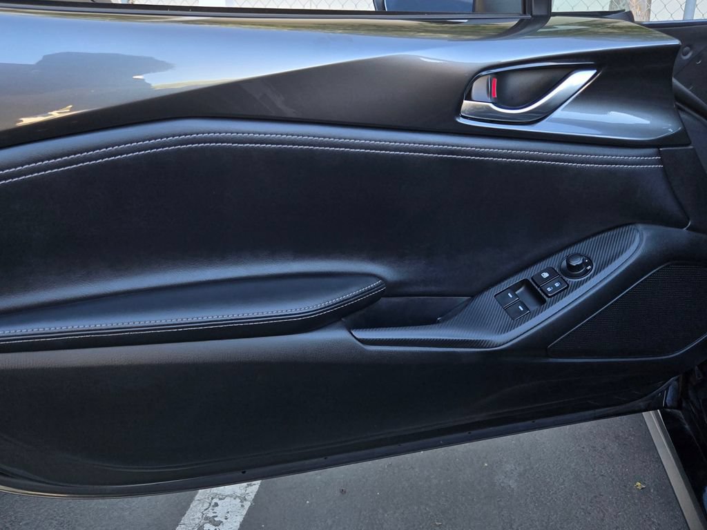 Certified 2025 MAZDA MX-5 Miata Grand Touring RWD image 11