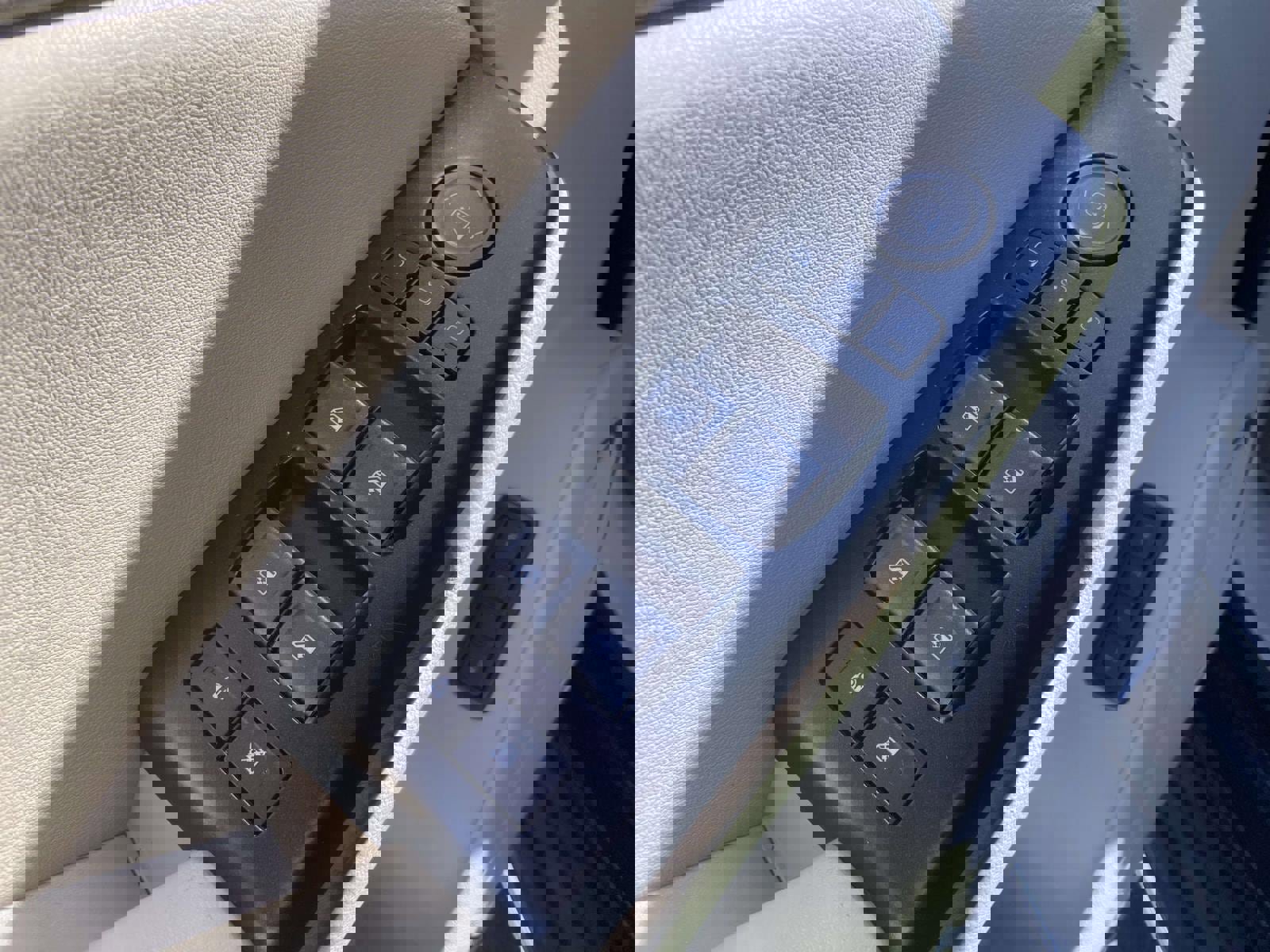 Used 2020 GMC Yukon Denali w/ Enhanced Security Package image 22