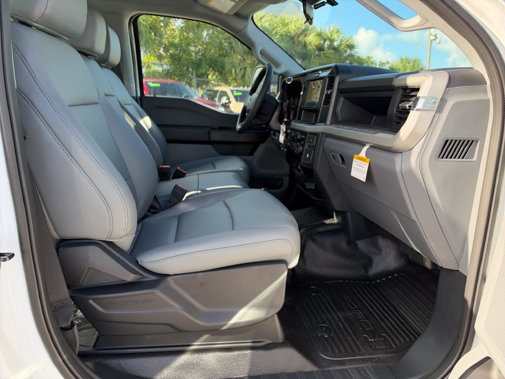 New 2027 Ford F250 XL w/ XL Chrome Package AWD/4WD image 22