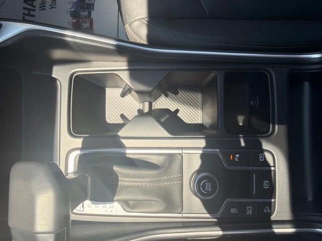 Used 2024 Kia Sorento S w/ Panoramic Sunroof Package FWD image 24