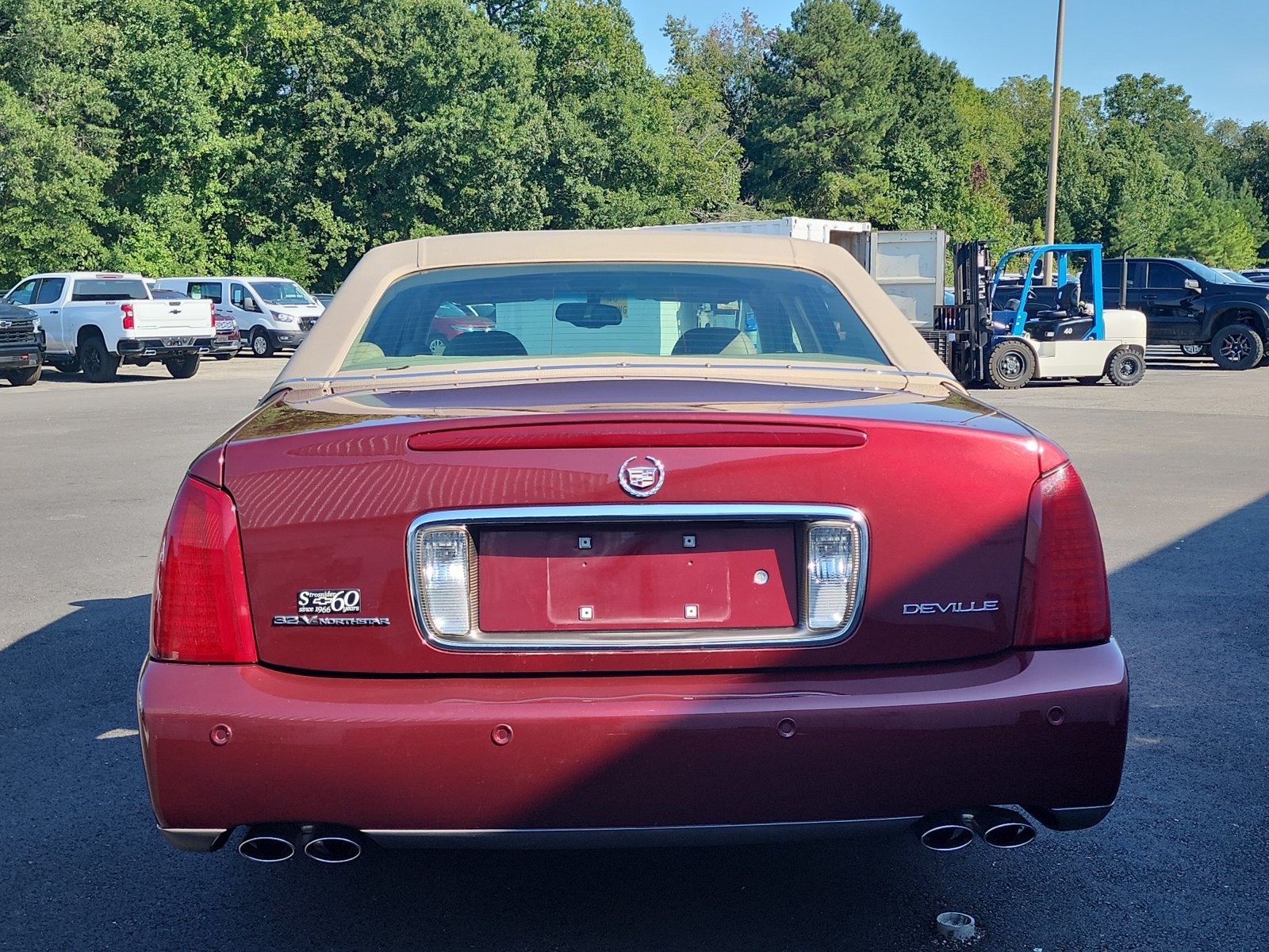 Used 2002 Cadillac De Ville w/ Comfort/Convenience Pkg FWD image 4