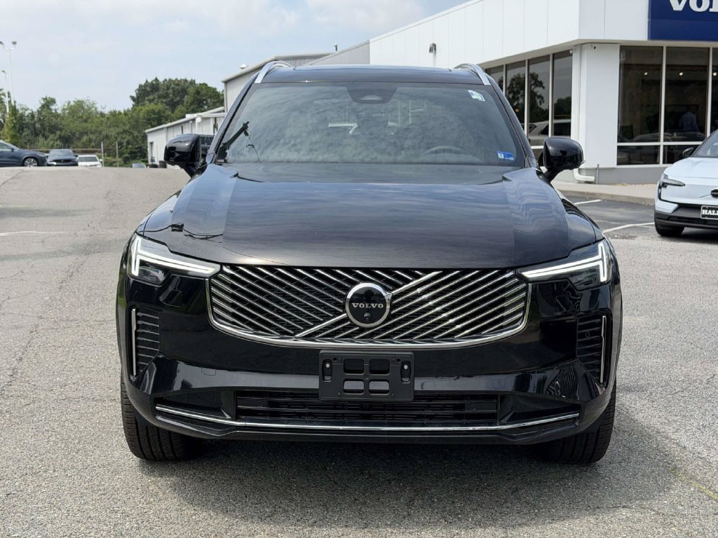 New 2026 Volvo XC90 B6 Plus w/ Protection Package Premier AWD/4WD image 23