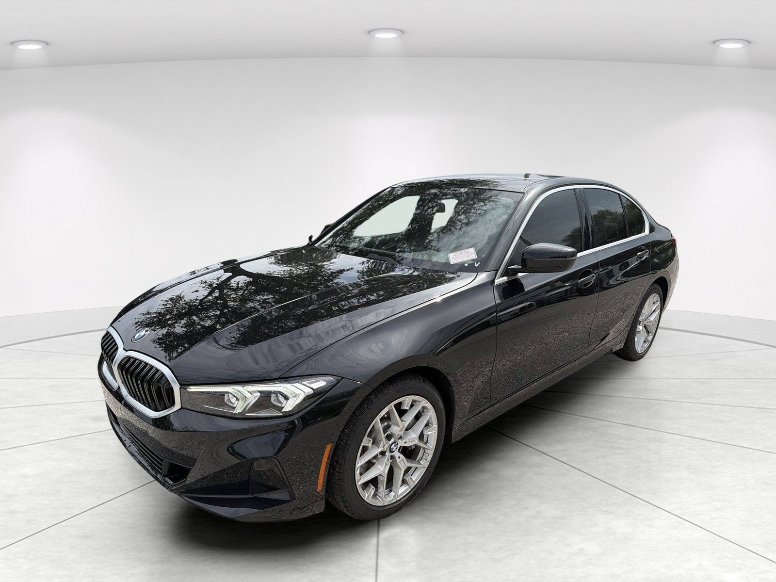 Certified 2025 BMW 330i Sedan w/ M Sport Package RWD image 8