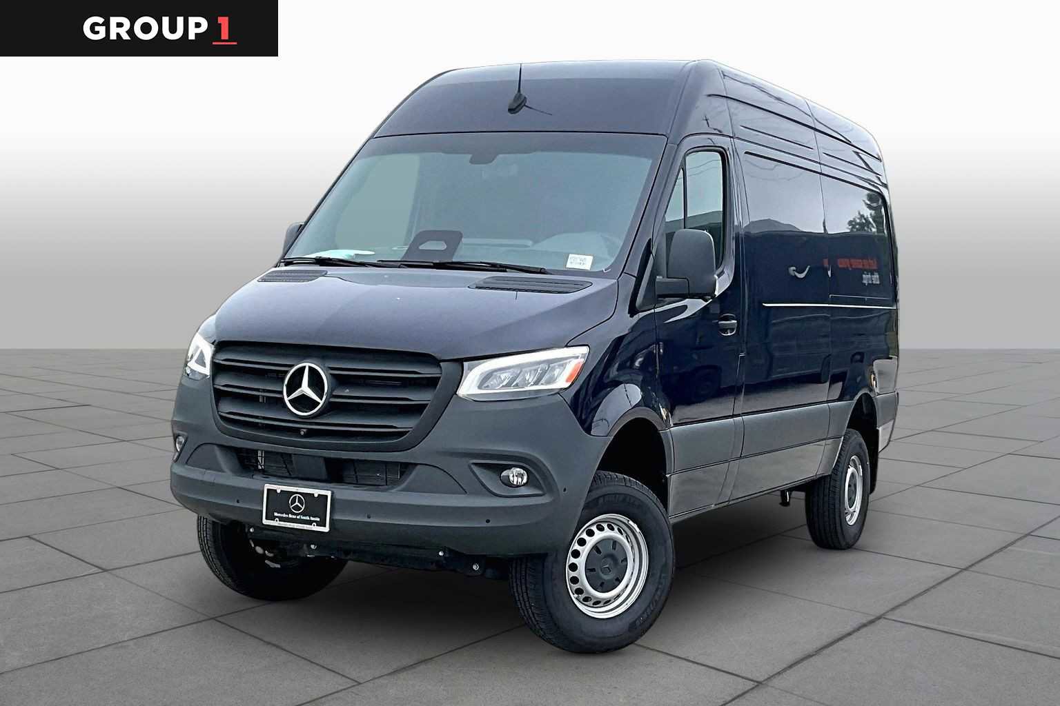 New 2025 Mercedes-Benz Sprinter 2500 image 1