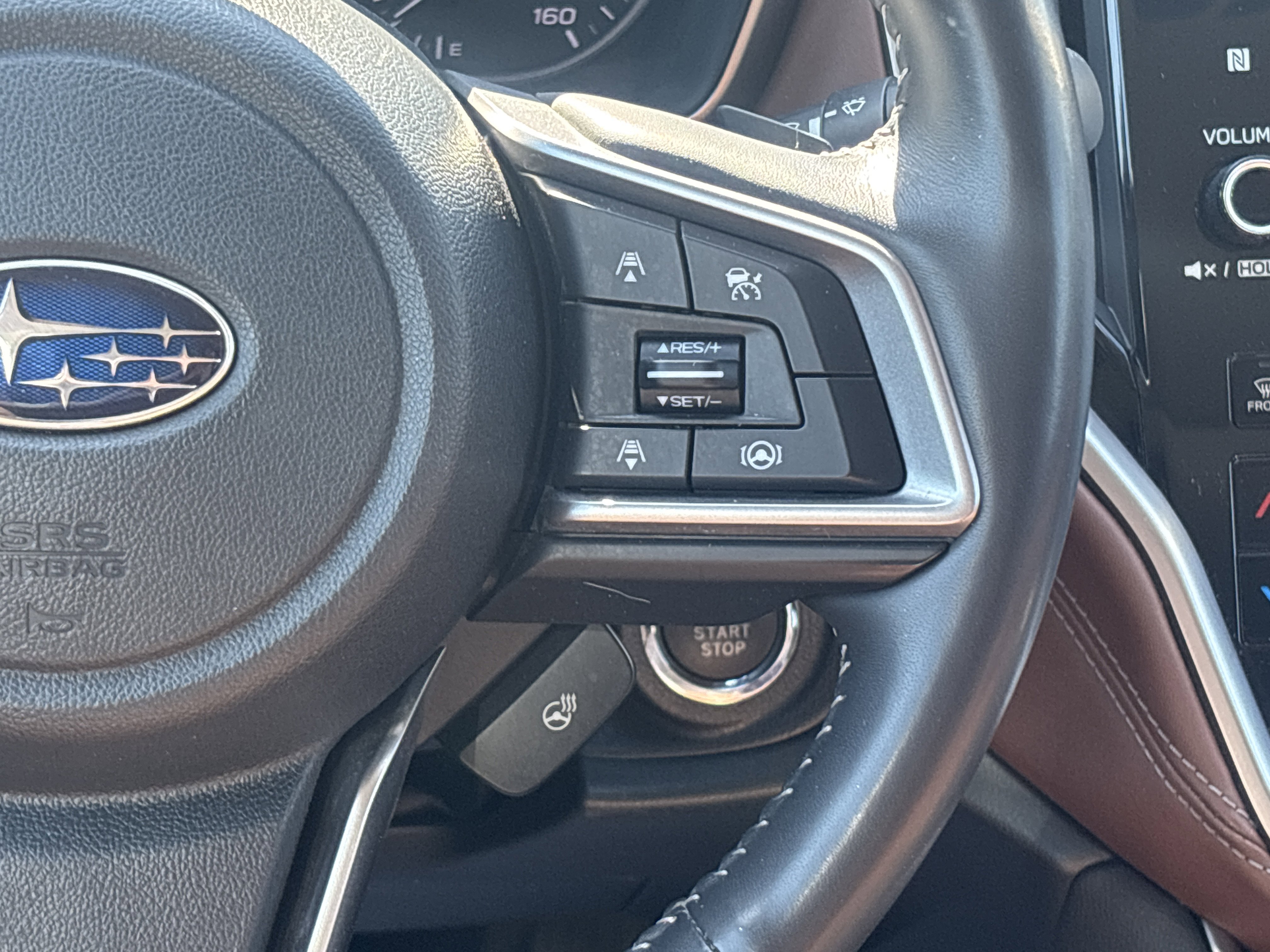 Certified 2022 Subaru Outback Touring AWD/4WD image 5