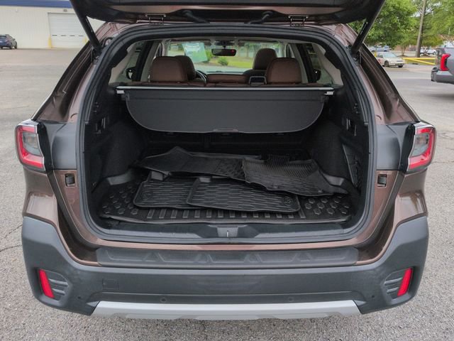 Certified 2022 Subaru Outback Touring XT w/ Popular Package #2 AWD/4WD image 32