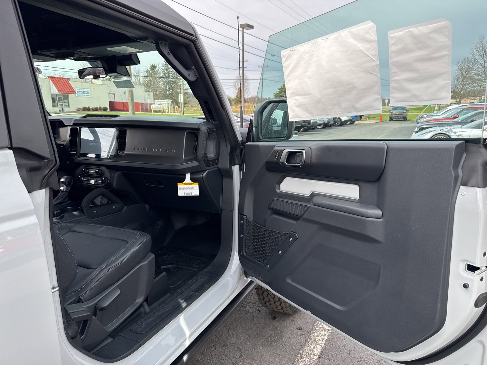 New 2026 Ford Bronco Badlands image 31