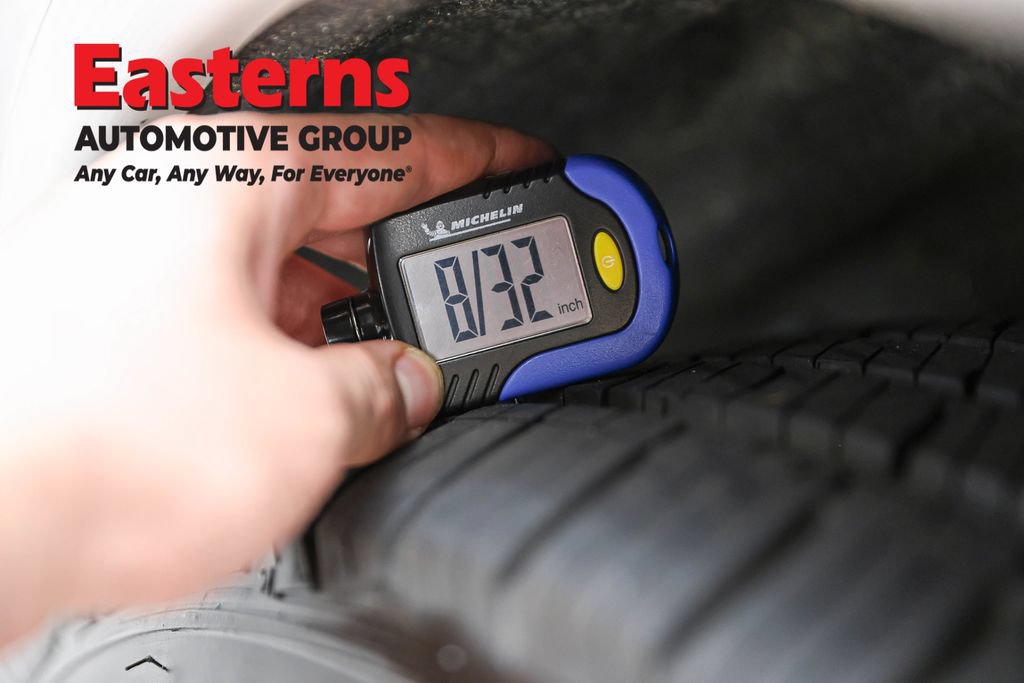 Used 2024 Dodge Durango GT RWD image 25