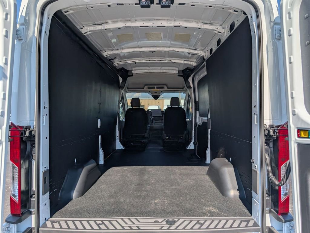 New 2026 Ford Transit 250 148 Medium Roof w/ Load Area Protection Package image 26