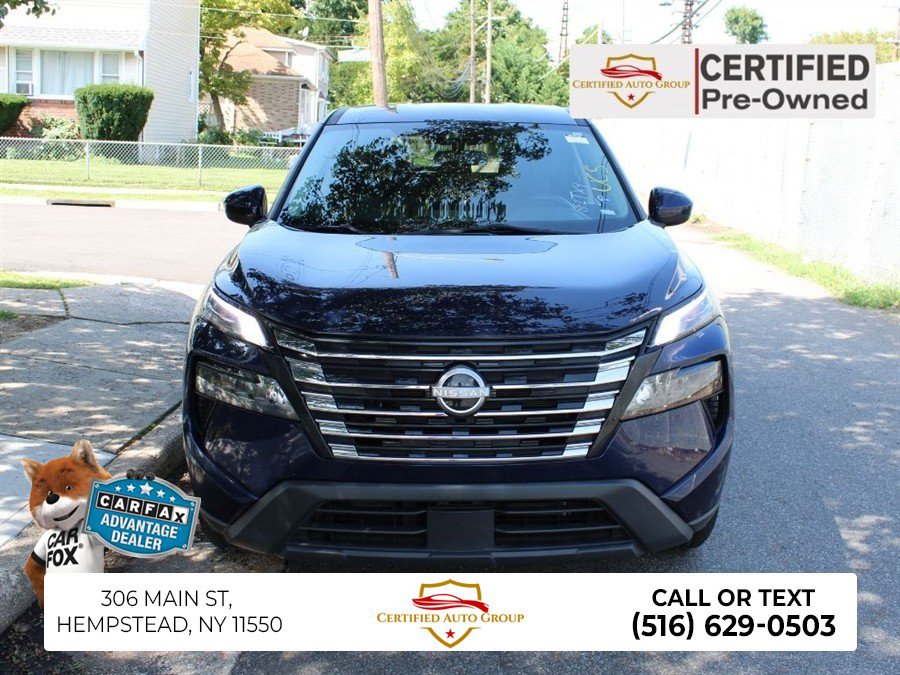 Used 2024 Nissan Rogue SV FWD image 1
