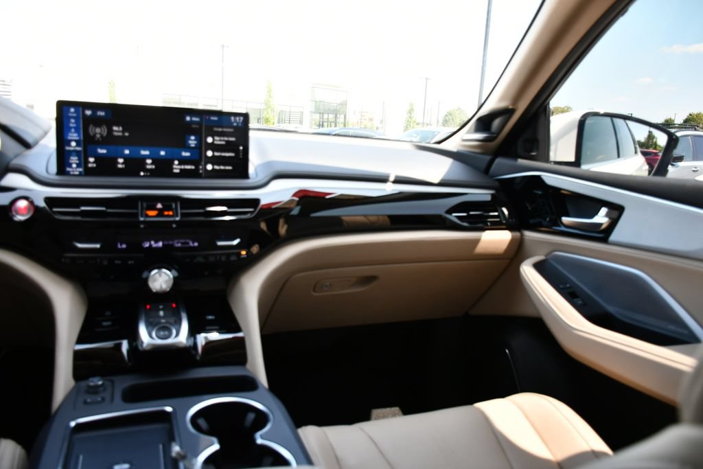 Used 2025 Acura MDX FWD w/ Technology Package image 34
