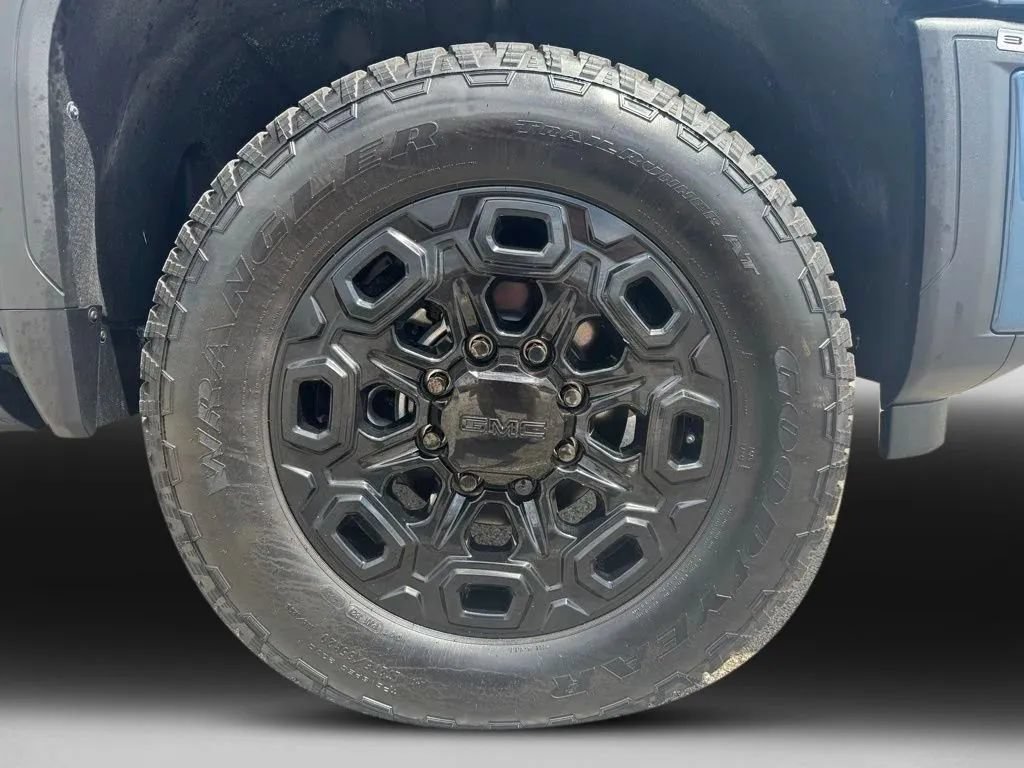 New 2026 GMC Sierra 3500 Denali w/ LPO, Black Badging Package AWD/4WD image 37