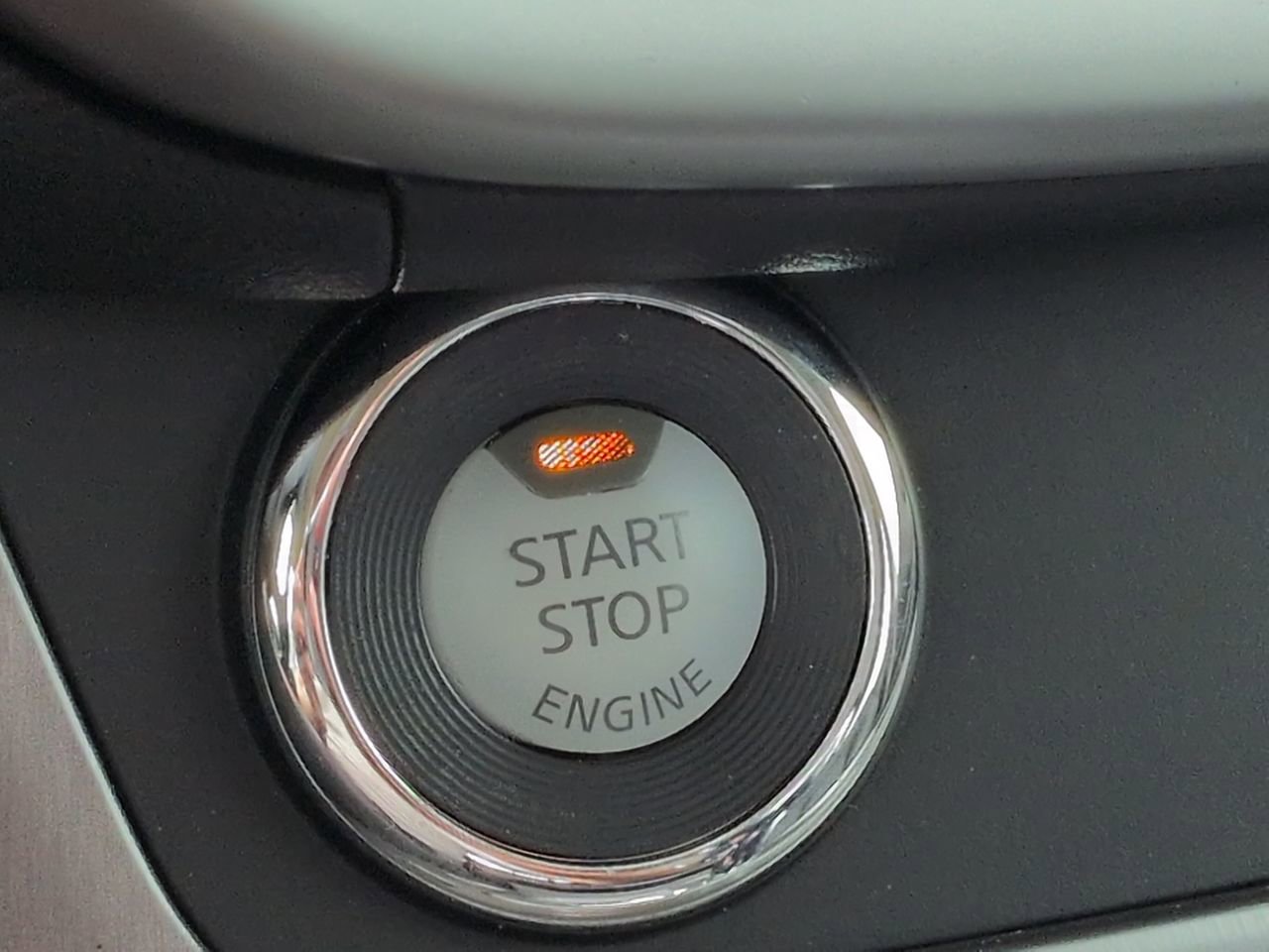 Used 2022 Nissan Murano SV FWD image 27