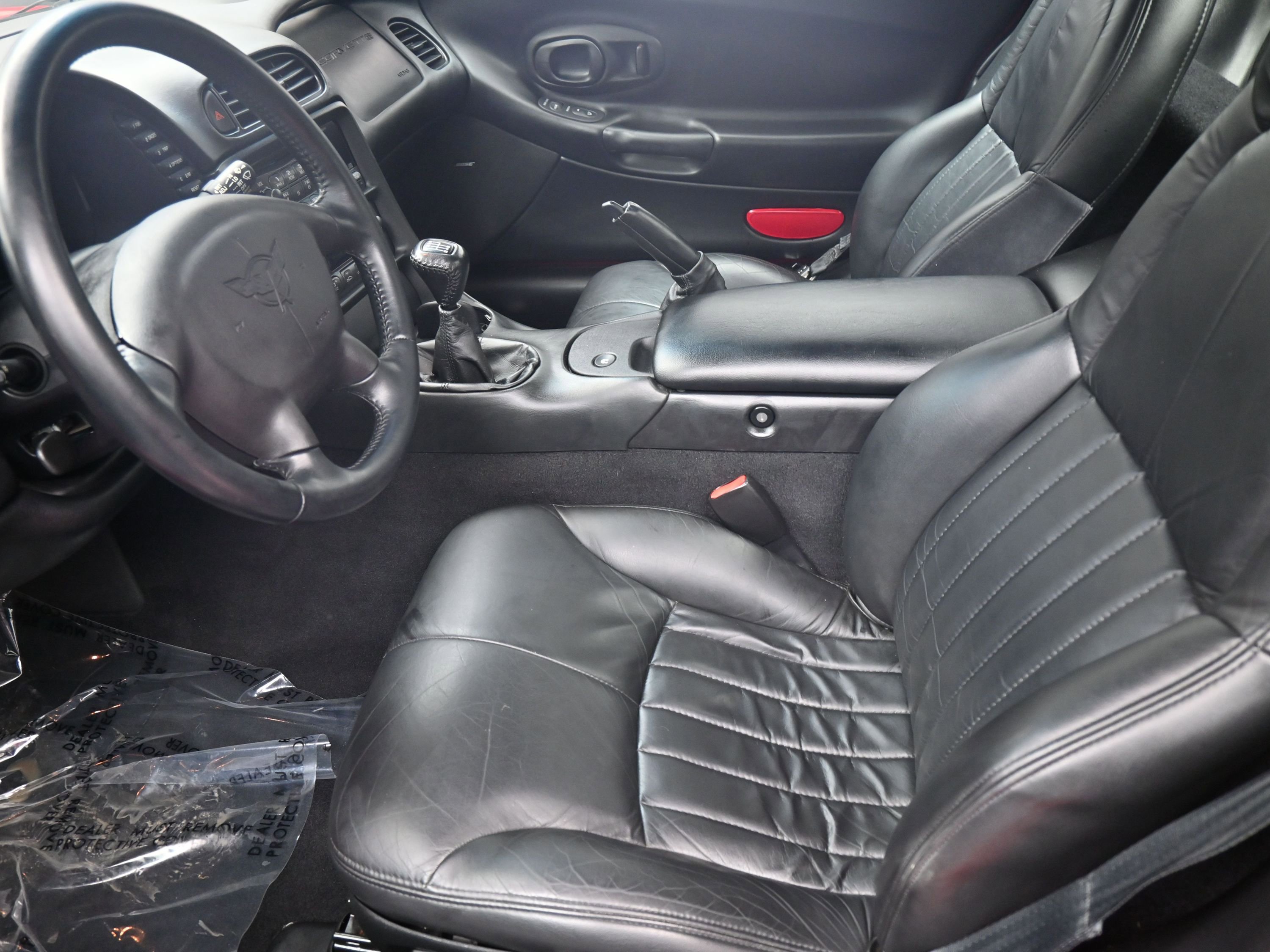 Used 2000 Chevrolet Corvette Coupe image 12