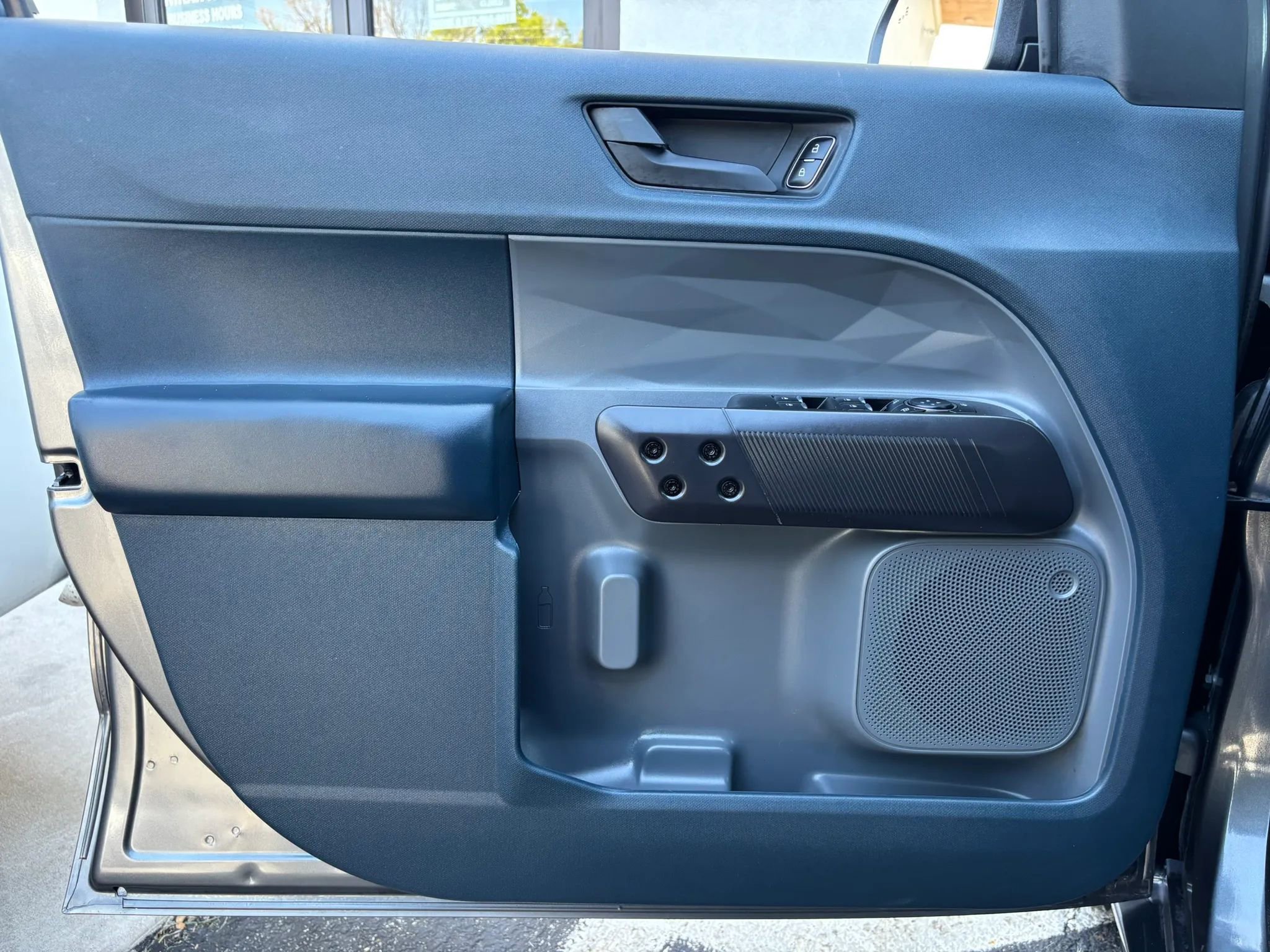 Used 2025 Ford Maverick Lobo image 49