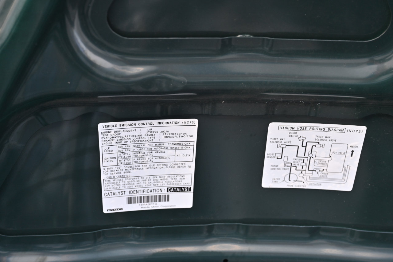 Used 2002 MAZDA MX-5 Miata RWD image 50