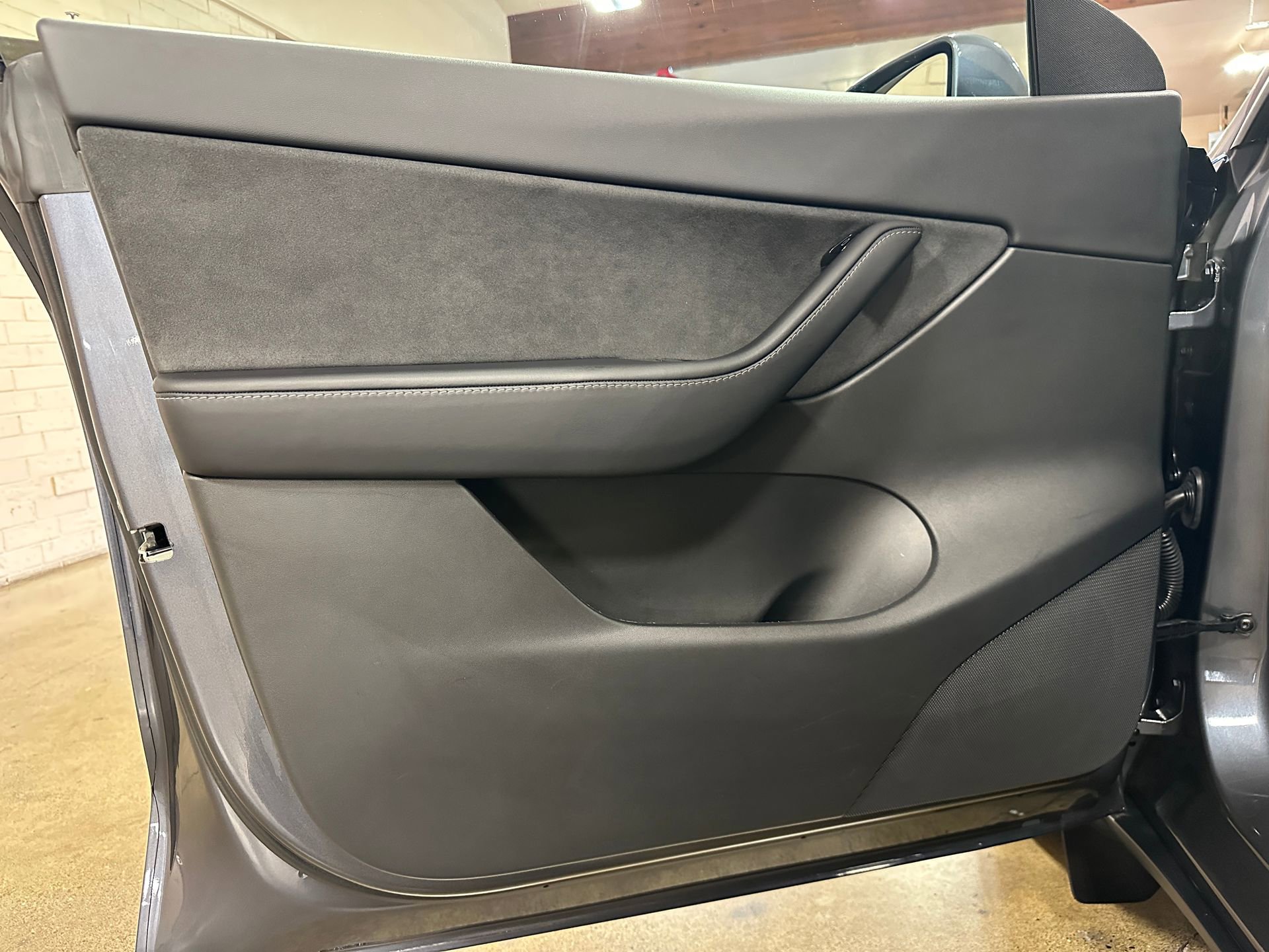 Used 2021 Tesla Model Y Long Range image 23