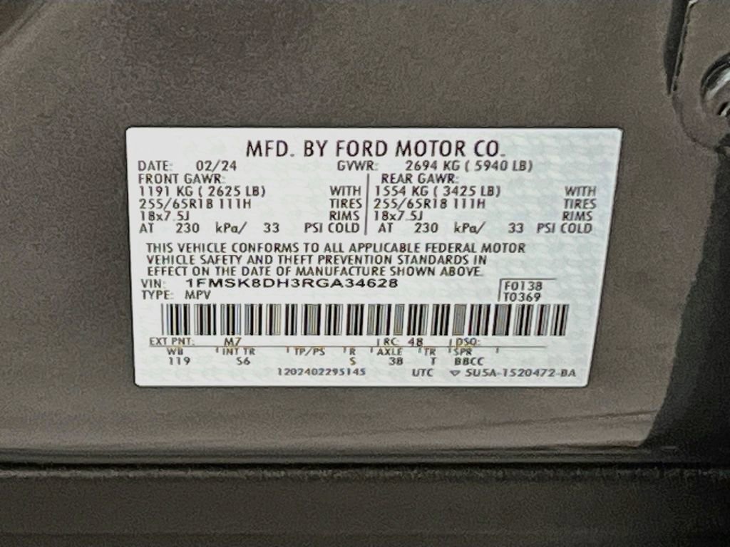 Used 2024 Ford Explorer XLT w/ Equipment Group 202A AWD/4WD image 31