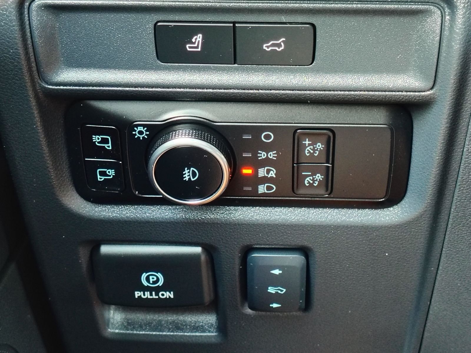 Used 2024 Ford Expedition Max Platinum RWD image 24