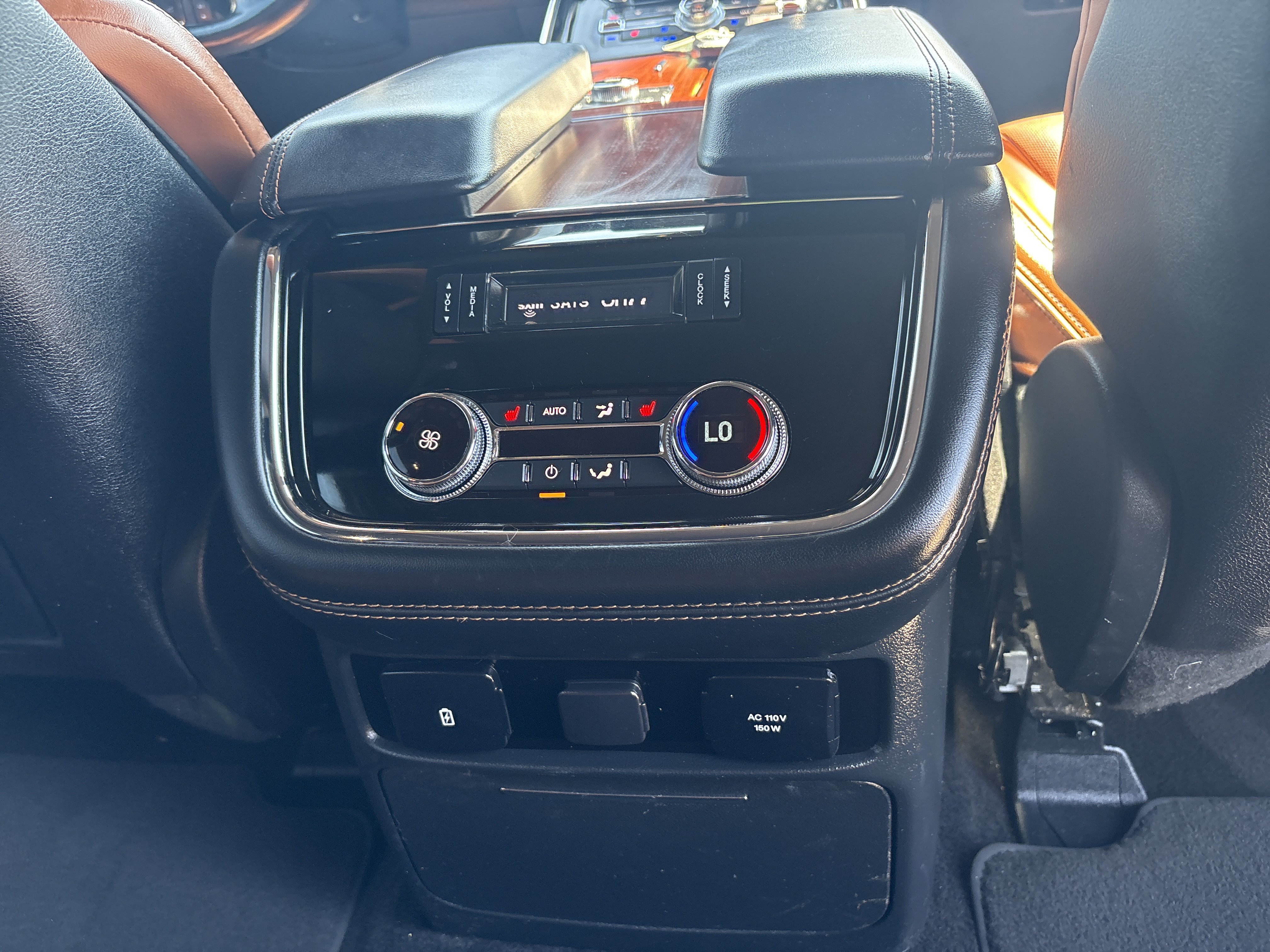Used 2021 Lincoln Navigator Reserve AWD/4WD image 10
