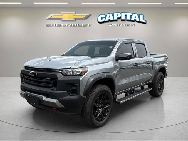 Used 2025 Chevrolet Colorado Trail Boss image 9