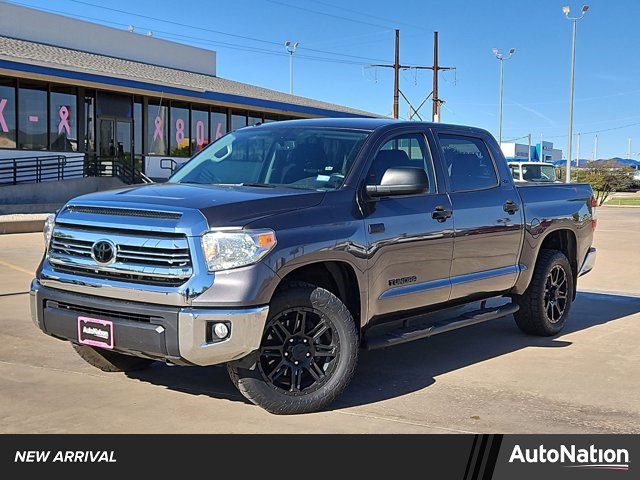 Used 2017 Toyota Tundra SR5 w/ SR5 Upgrade Package AWD/4WD image 1