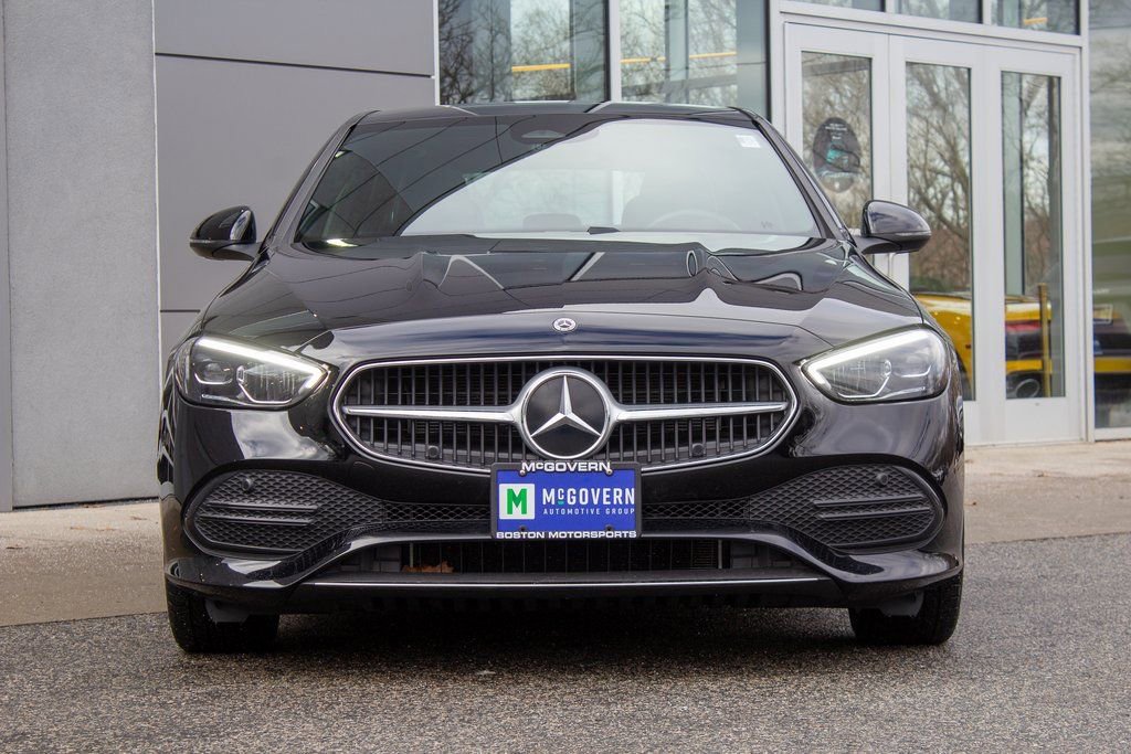 Used 2025 Mercedes-Benz C 300 4MATIC Sedan image 2
