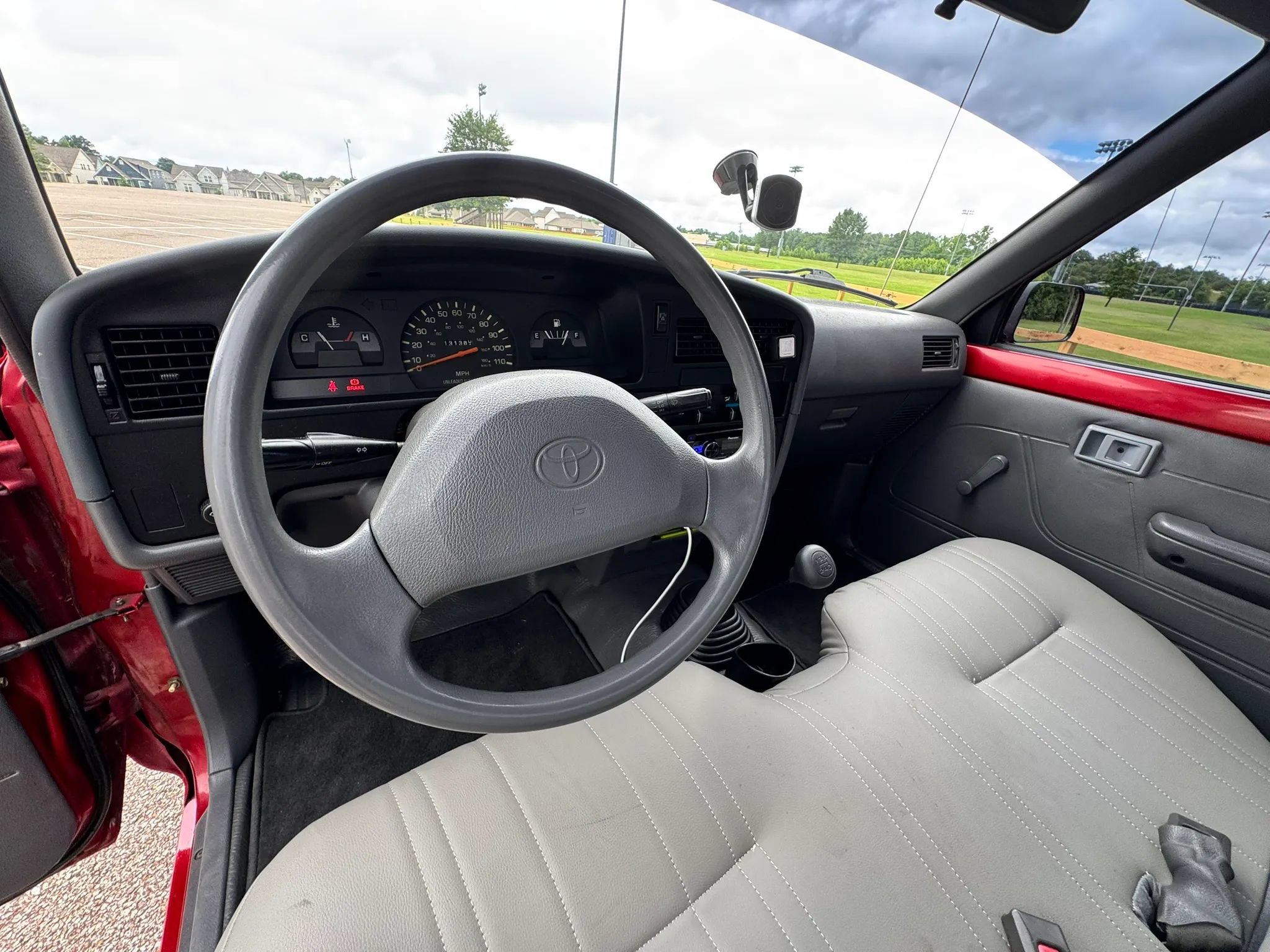 Used 1994 Toyota Pickup 2WD Regular Cab image 16