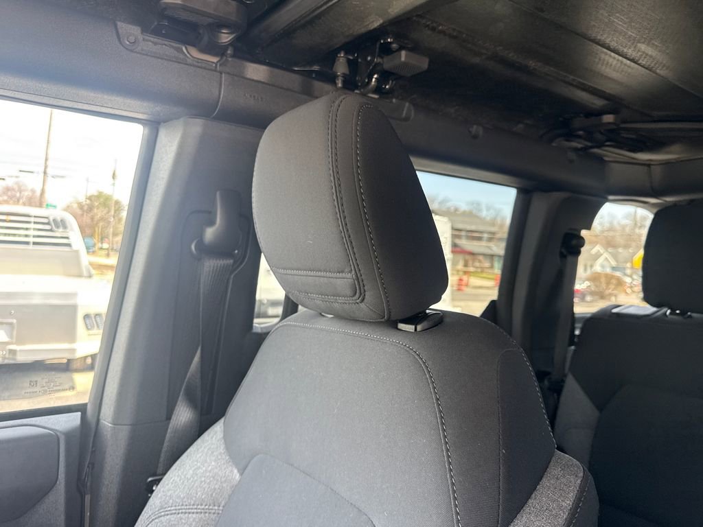 Used 2025 Ford Bronco Big Bend image 44