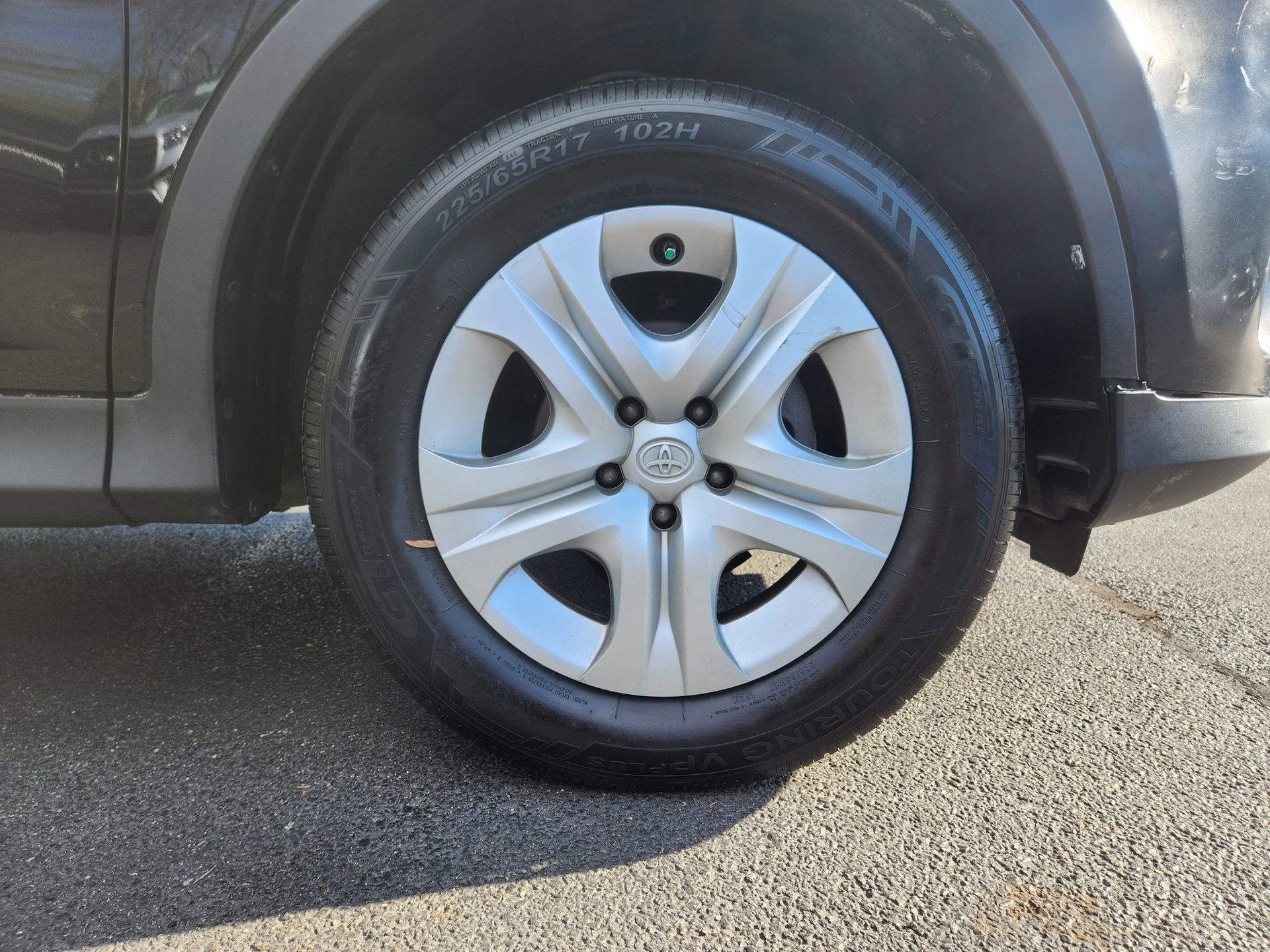 Used 2015 Toyota RAV4 LE image 35