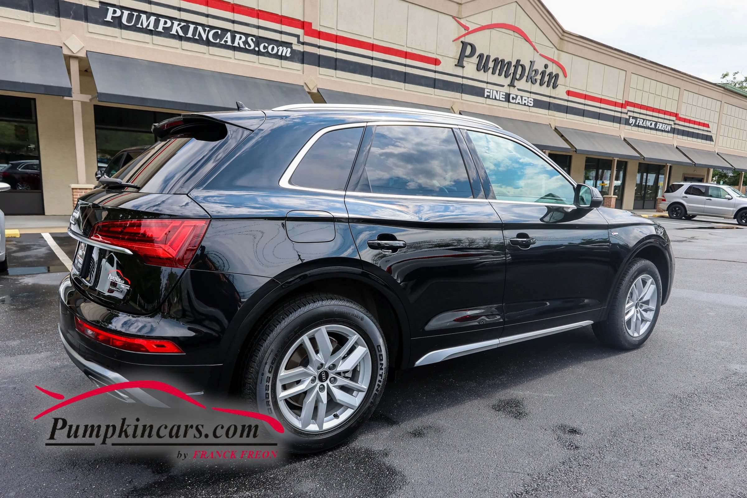 Used 2023 Audi Q5 2.0T Premium w/ Convenience Package AWD/4WD image 3