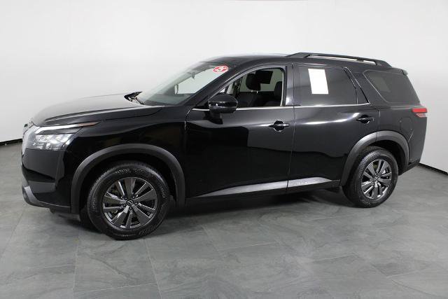 Certified 2025 Nissan Pathfinder SV AWD/4WD image 14