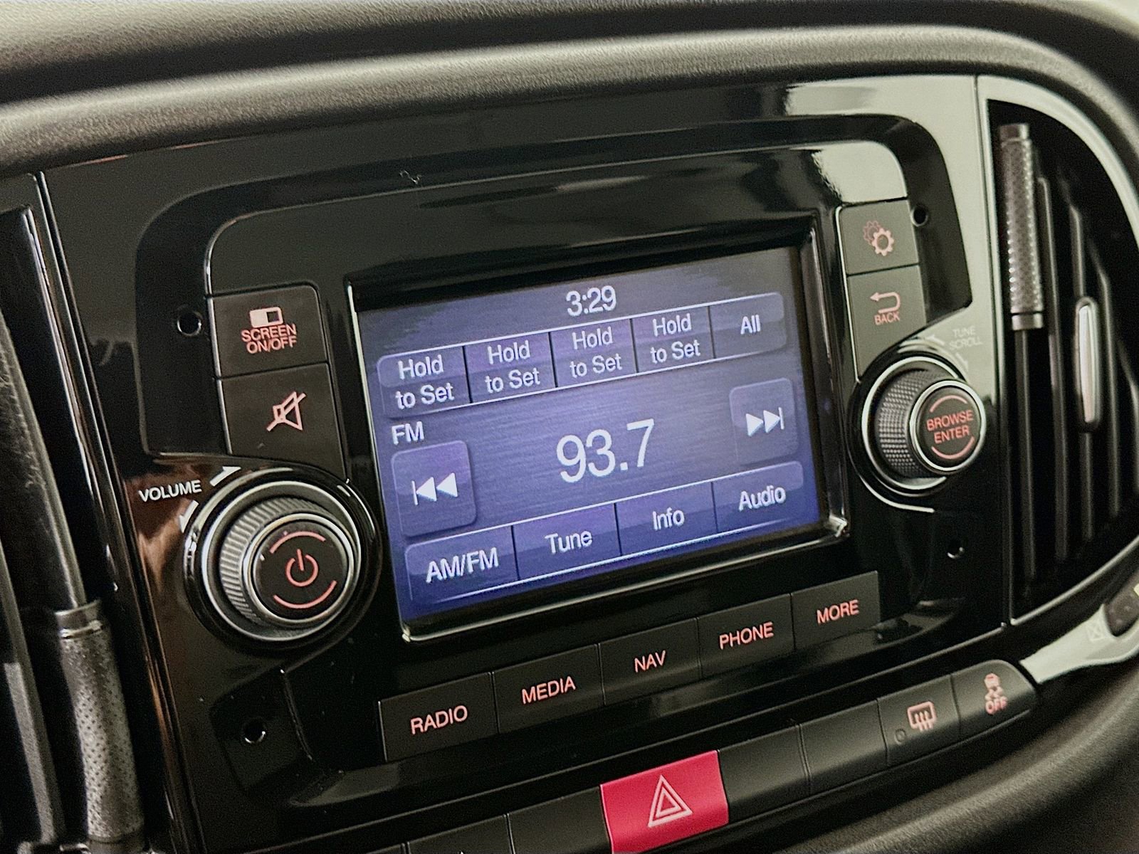 Used 2019 RAM ProMaster City Tradesman SLT FWD image 14