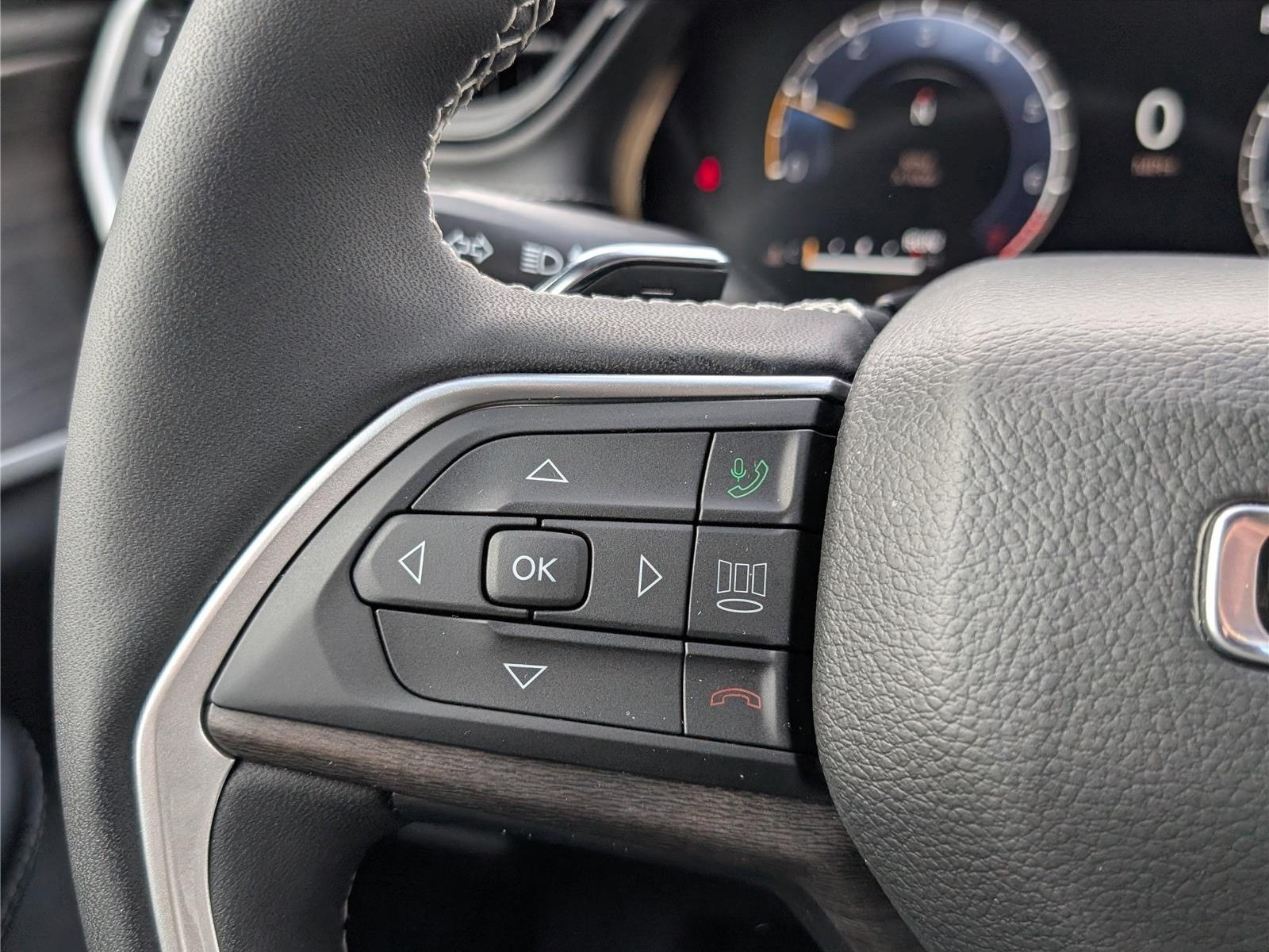 New 2026 Jeep Grand Cherokee Altitude AWD/4WD image 19