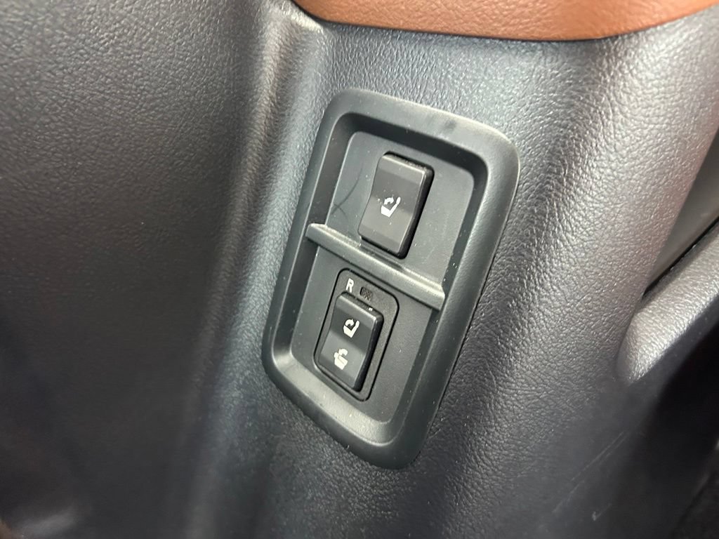 Used 2022 Toyota Sequoia Platinum AWD/4WD image 50