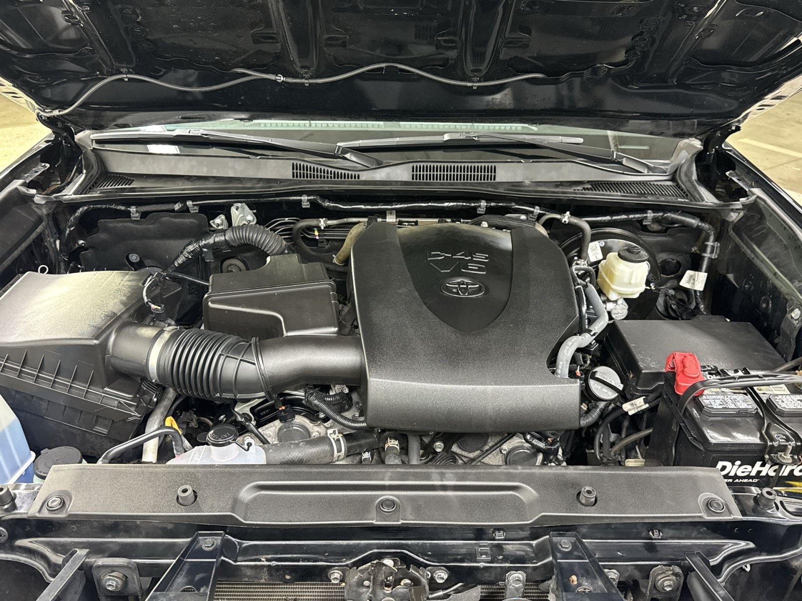 Used 2022 Toyota Tacoma SR5 AWD/4WD image 40