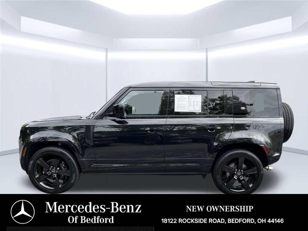 Used 2023 Land Rover Defender 110 V8 AWD/4WD image 2