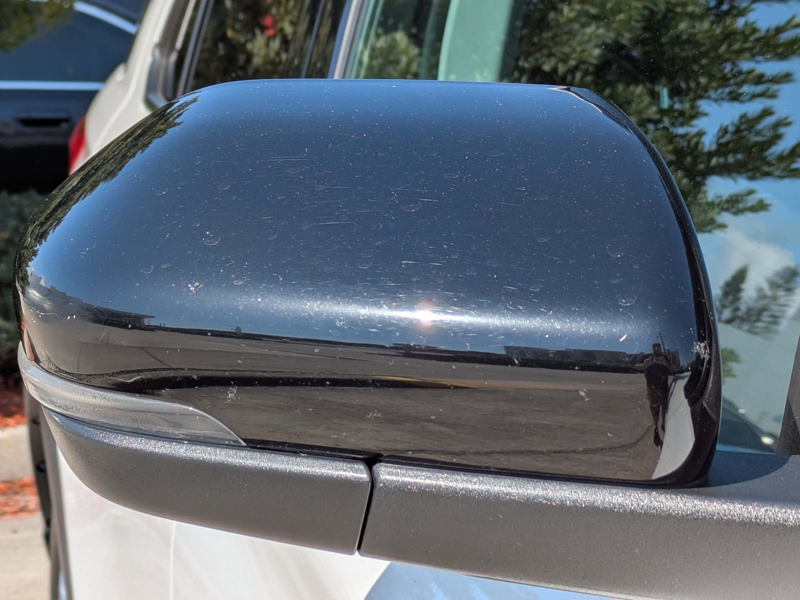 Used 2021 Ford Explorer Limited w/ Equipment Group 301A image 12