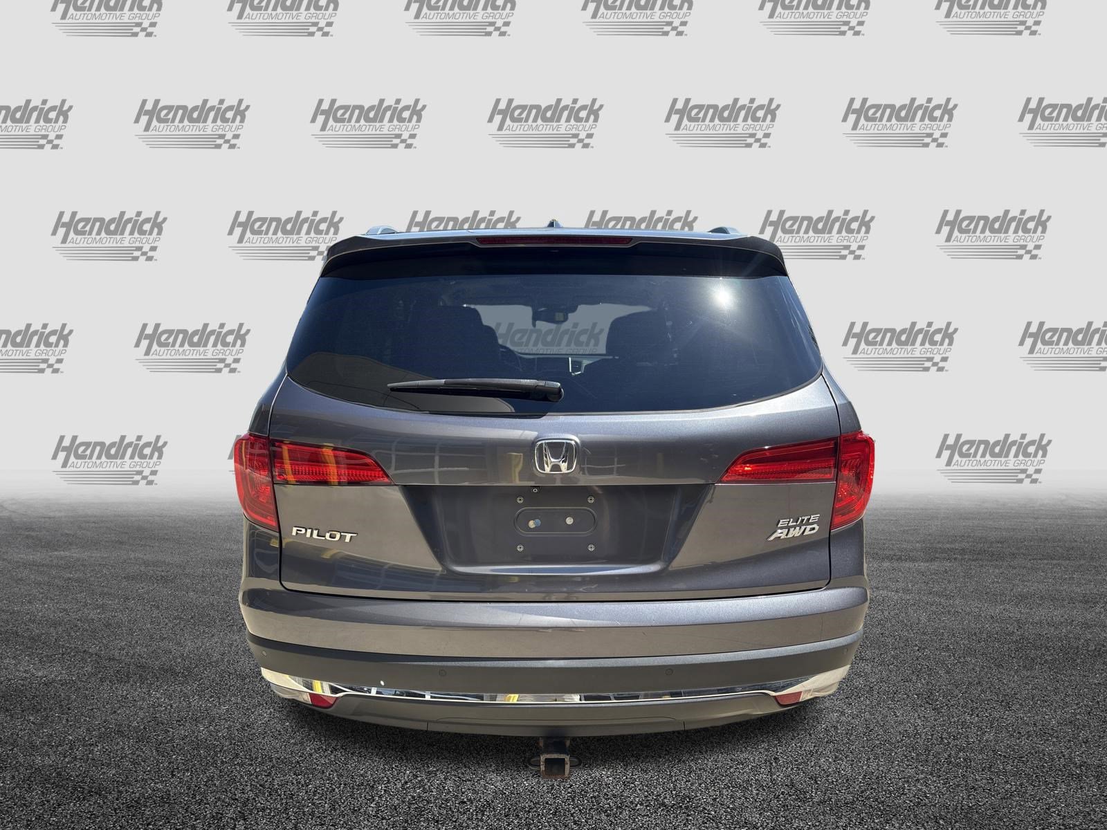 Used 2016 Honda Pilot Elite image 9