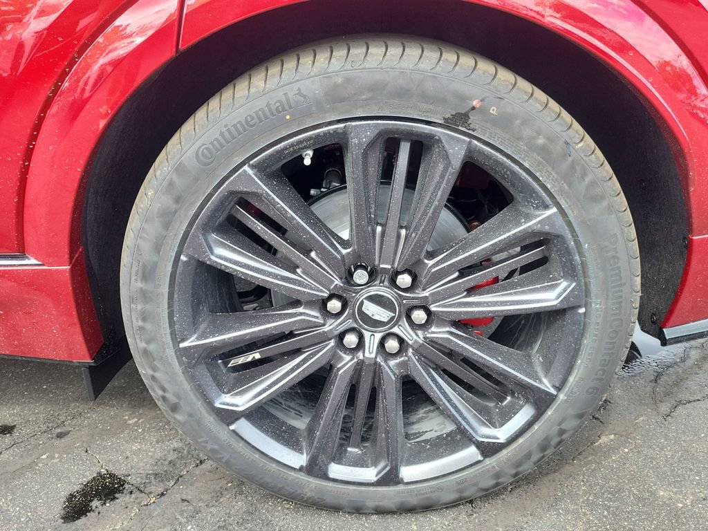 New 2026 Cadillac Lyriq V AWD/4WD image 7
