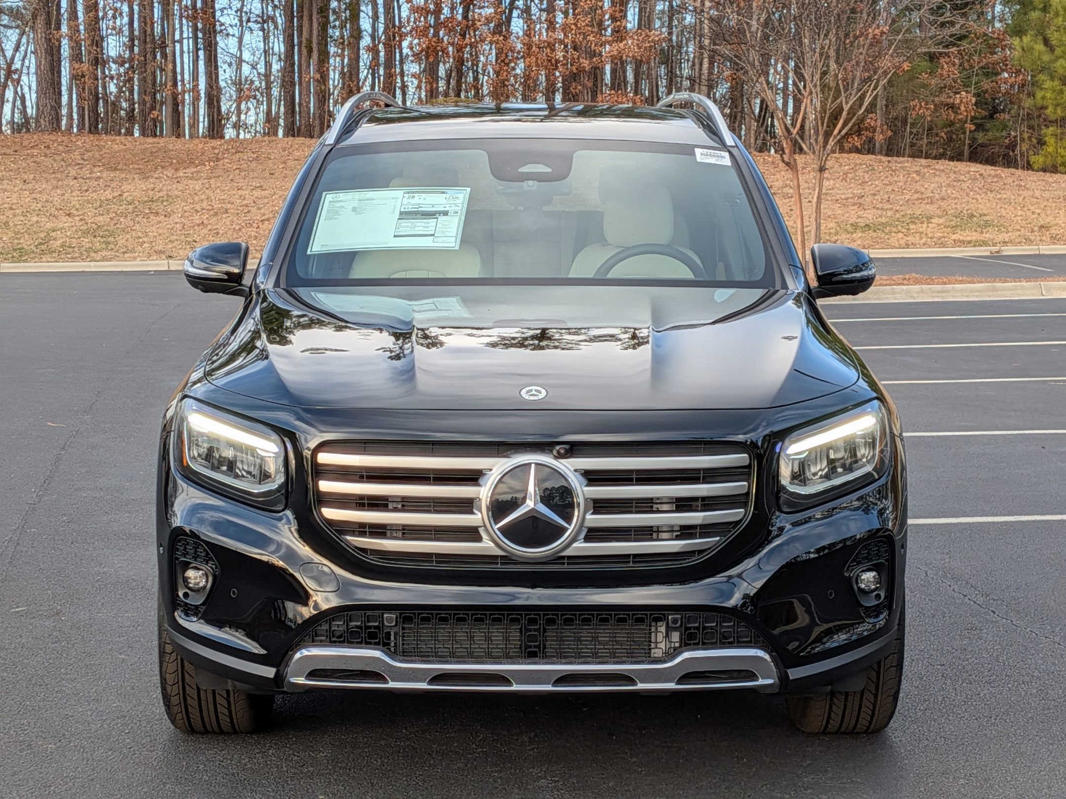 New 2026 Mercedes-Benz GLB 250 image 3