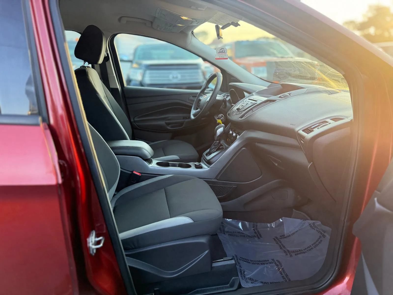 Used 2015 Ford Escape S FWD image 19