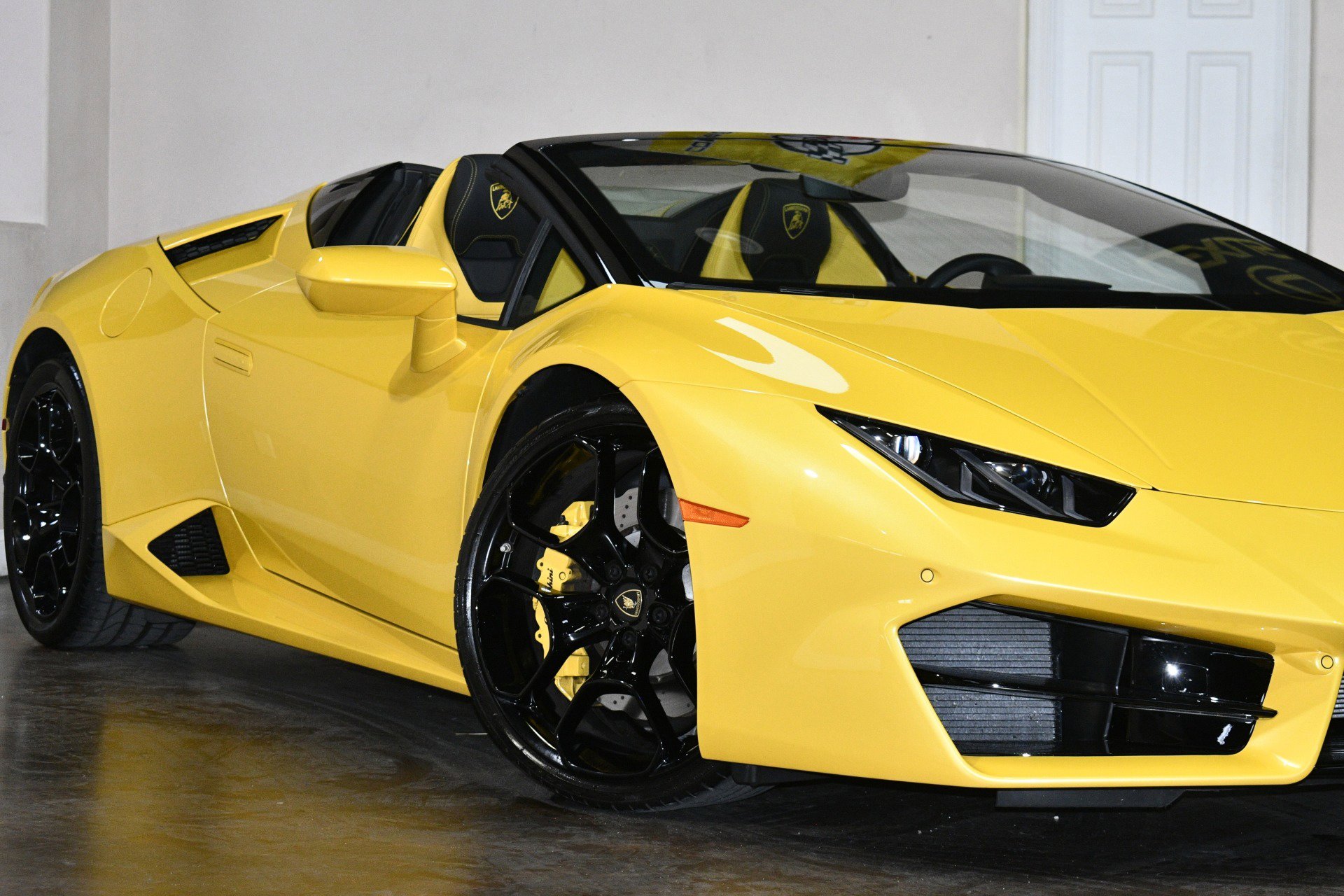 Used 2018 Lamborghini Huracan LP 580-2 image 52