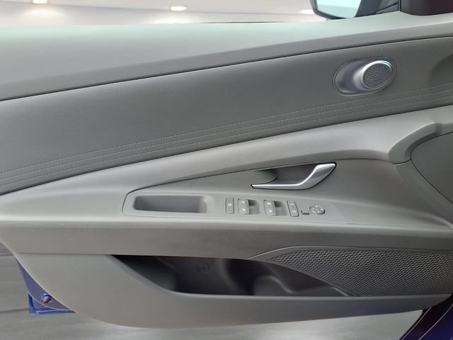 Used 2024 Hyundai Elantra SEL FWD image 14