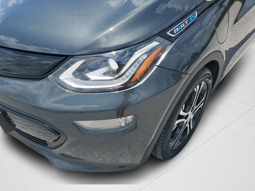 Used 2020 Chevrolet Bolt Premier w/ Infotainment Package image 24
