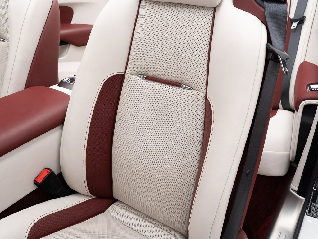 Certified 2020 Rolls-Royce Dawn image 25