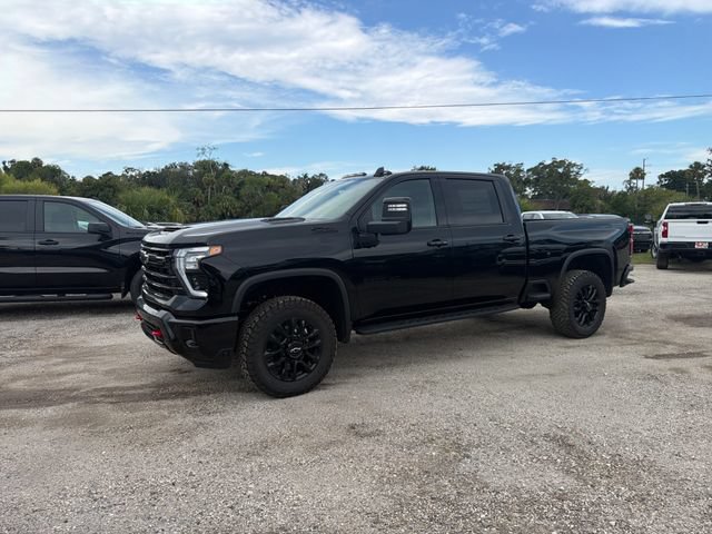 New 2026 Chevrolet Silverado 2500 LTZ AWD/4WD image 2